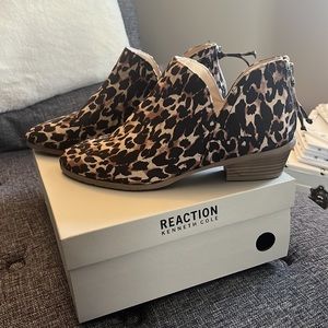 Kenneth Cole Leopard Booties, sz 10